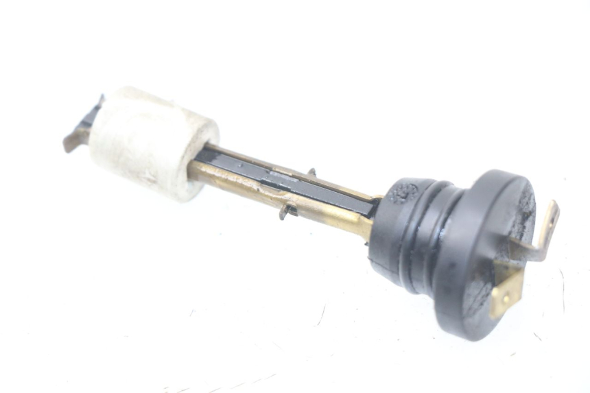 photo de INDICADOR DE NIVEL DE ACEITE MBK BOOSTER SPIRIT 50 (2004 - 2017) - Vista principal