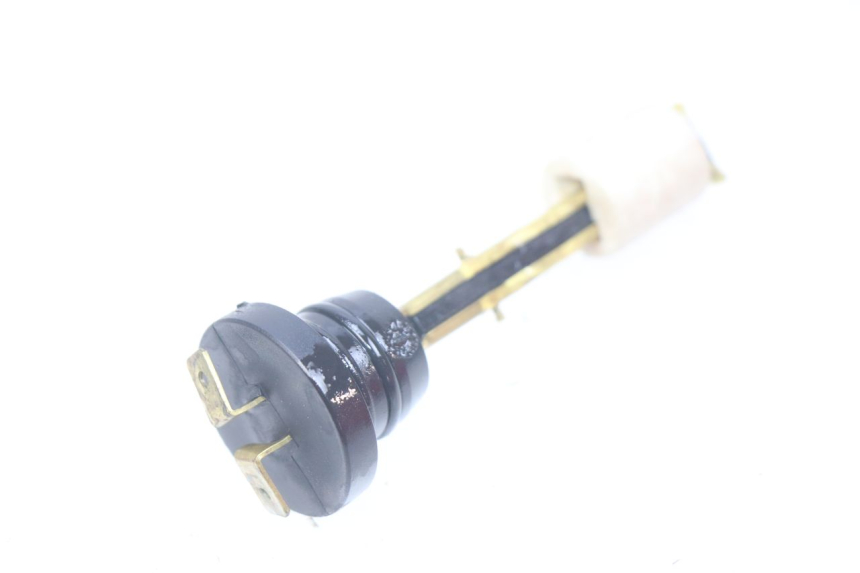 photo de INDICADOR DE NIVEL DE ACEITE MBK BOOSTER SPIRIT 50 (2004 - 2017) - Detalle de la pieza