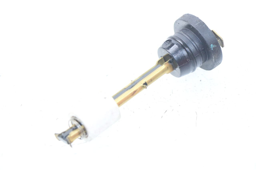 photo de INDICADOR DE NIVEL DE ACEITE YAMAHA BW'S 50 (2004 - 2017) - Detalle de la pieza