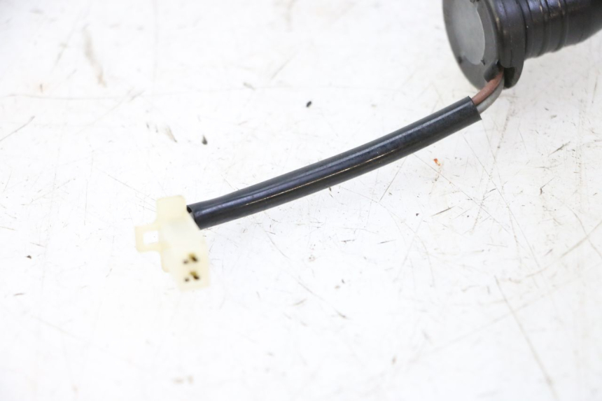 photo de DEPOSITO ACEITE NIVEL YAMAHA BW'S 100 (1999 - 2002) - Otra perspectiva