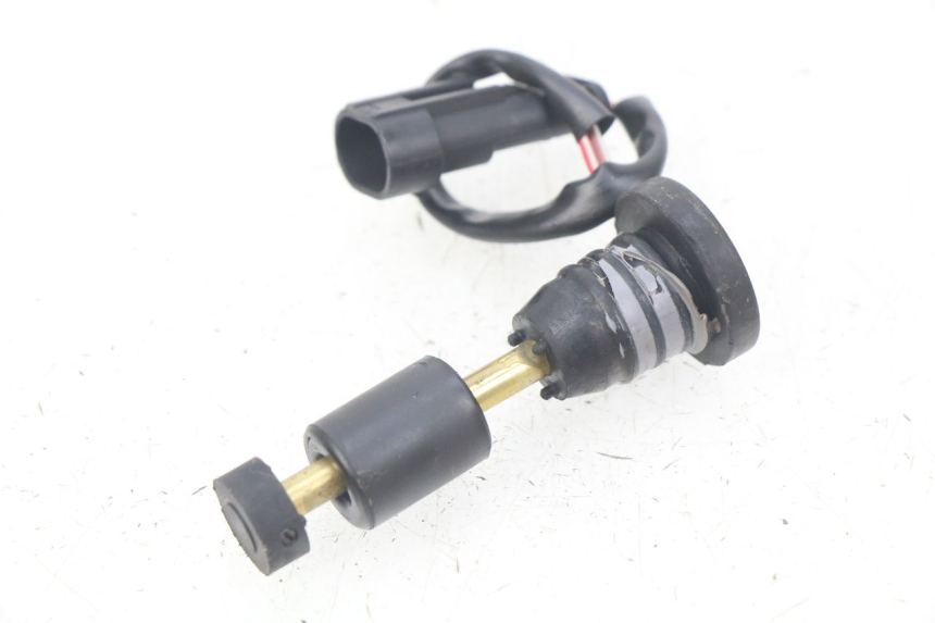 photo de INDICADOR DE NIVEL DE ACEITE RIDE KALLIO 50 (2010 - 2019) - Otra perspectiva