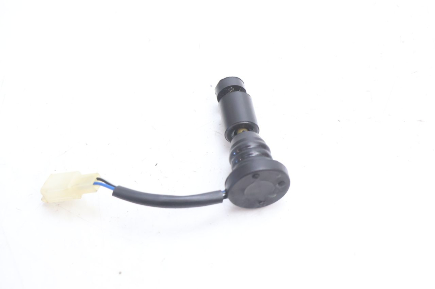 photo de INDICADOR DE NIVEL DE ACEITE PEUGEOT KISBEE 2T 50 (2010 - 2017) - Zoom estado de uso
