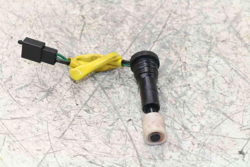 photo de DEPOSITO ACEITE NIVEL KYMCO VITALITY 2T 50 (2004 - 2010) - Zoom estado de uso