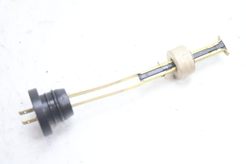 photo de INDICADOR DE NIVEL DE ACEITE PEUGEOT LUDIX SNAKE 2T 50 (2004 - 2014) - Zoom estado de uso
