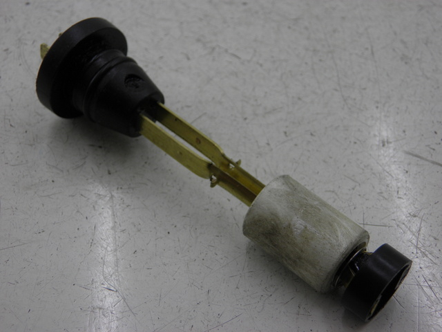 photo de DEPOSITO ACEITE NIVEL MBK MACH G LC 50 (2002) - Vista principal