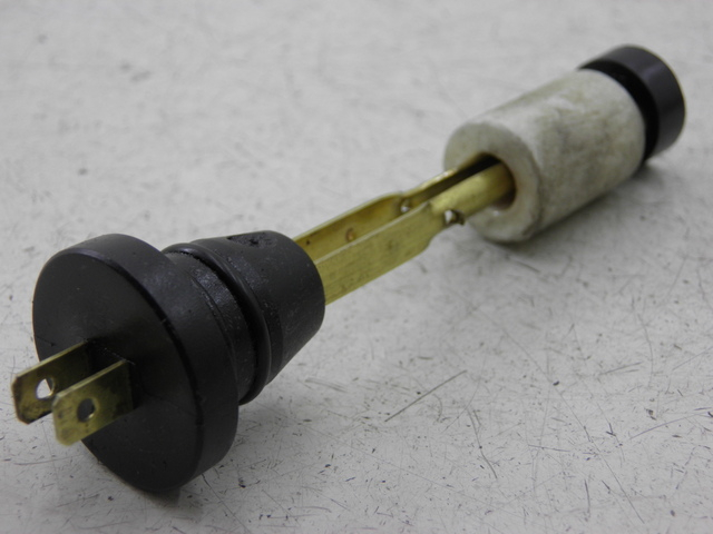 photo de DEPOSITO ACEITE NIVEL MBK MACH G LC 50 (2002) - Detalle de la pieza