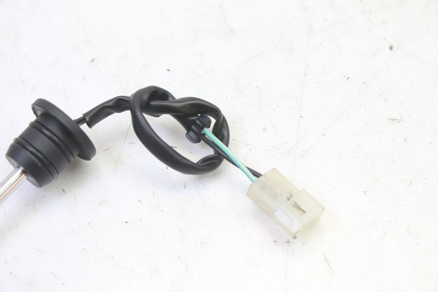 photo de DEPOSITO ACEITE NIVEL RIEJU MRT 50 (2018 - 2021) - Zoom estado de uso