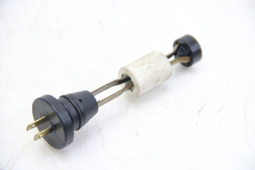 photo de INDICADOR DE NIVEL DE ACEITE MBK OVETTO 2T 50 (2007 - 2017) - Detalle de la pieza