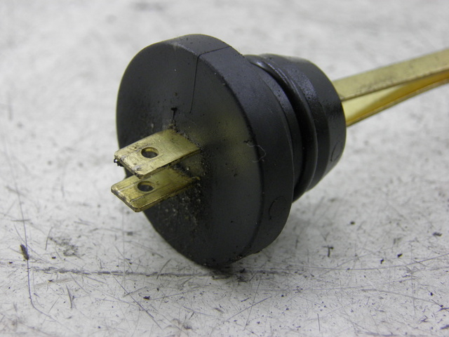 photo de DEPOSITO ACEITE NIVEL PEUGEOT CITYSTAR 50 (2014 - 2015) - Otra perspectiva