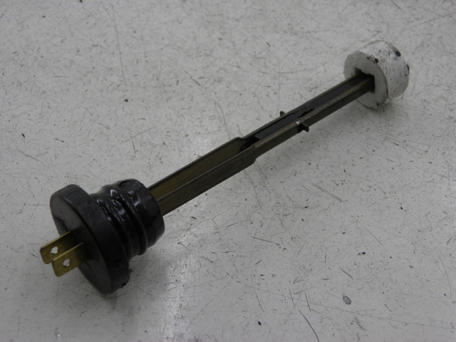 photo de DEPOSITO ACEITE NIVEL PEUGEOT ELYSEO 50 (2002 - 2004) - Vista principal