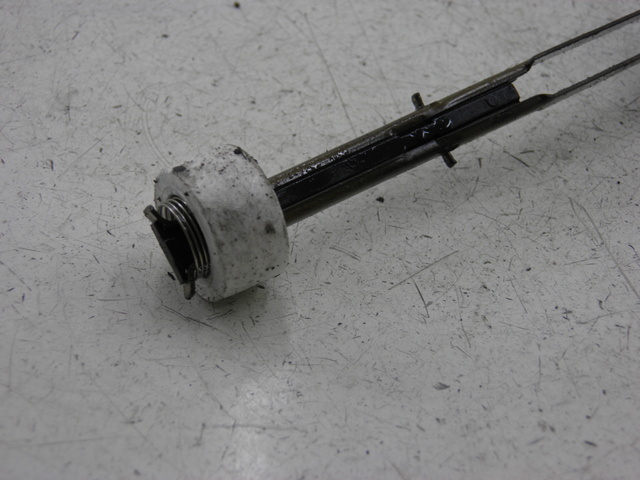 photo de DEPOSITO ACEITE NIVEL PEUGEOT ELYSEO 50 (2002 - 2004) - Detalle de la pieza