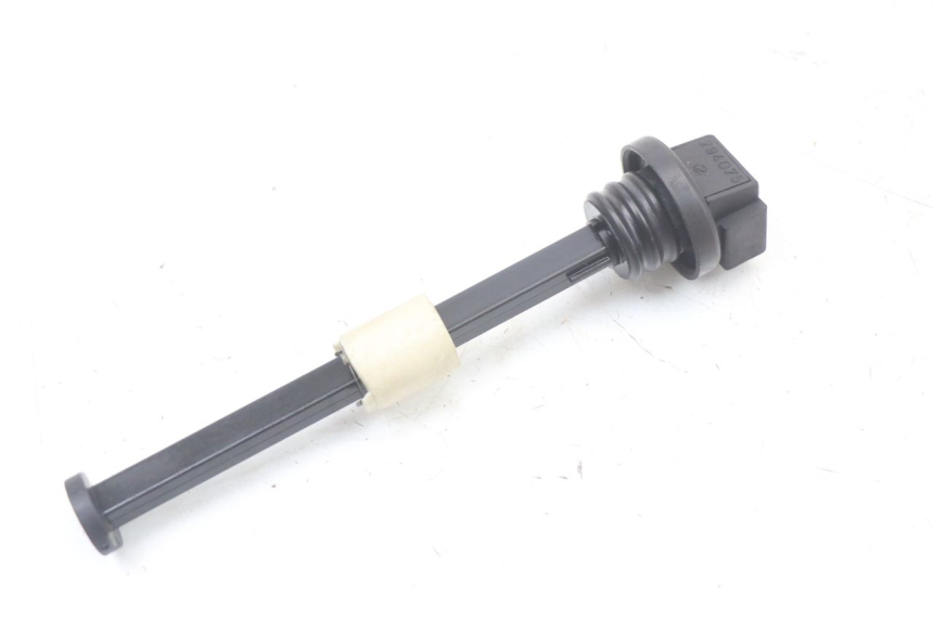 photo de INDICADOR DE NIVEL DE ACEITE PIAGGIO VESPA LX 2T 50 (2005 - 2013) - Otra perspectiva