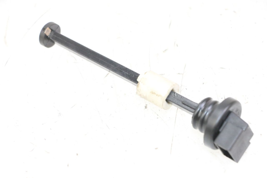 photo de INDICADOR DE NIVEL DE ACEITE PIAGGIO VESPA S 2T 50 (2007 - 2014) - Otra perspectiva