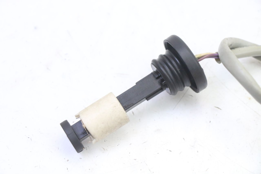 photo de MEDIDOR DE NIVEL DE ACEITE GILERA RUNNER SL 50 (2006 - 2009) - Zoom estado de uso