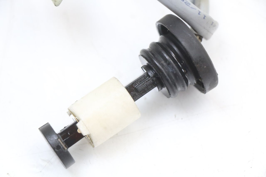 photo de INDICADOR DE NIVEL DE ACEITE APRILIA SR 2T 50 (2018 - 2022) - Otra perspectiva