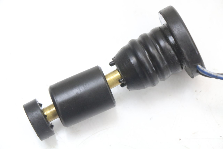 photo de DEPOSITO ACEITE NIVEL PEUGEOT STREETZONE I 2T 50 (2018 - 2020) - Zoom estado de uso