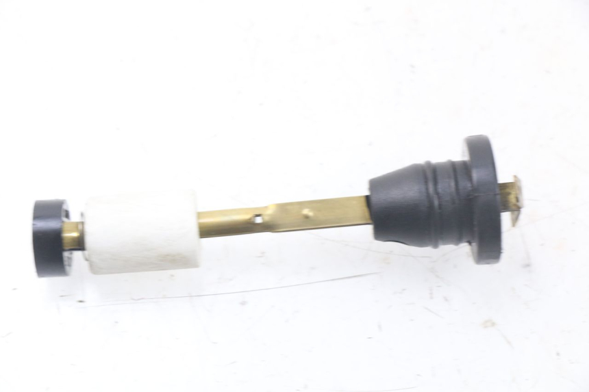 photo de INDICADOR DE NIVEL DE ACEITE MBK STUNT NAKED 50 (2004 - 2018) - Zoom estado de uso