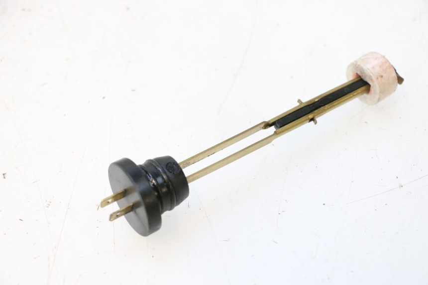 photo de INDICADOR DE NIVEL DE ACEITE PEUGEOT TREKKER 50 (1995 - 2004) - Zoom estado de uso