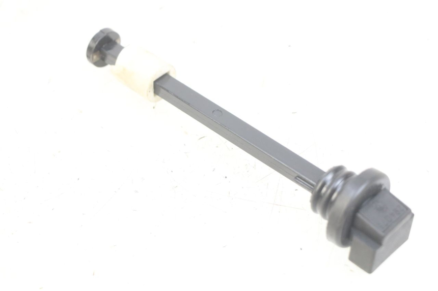 photo de INDICADOR DE NIVEL DE ACEITE PIAGGIO VESPA S 2T 50 (2007 - 2014) - Detalle de la pieza