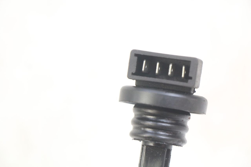 photo de INDICADOR DE NIVEL DE ACEITE PIAGGIO VESPA S 2T 50 (2007 - 2014) - Zoom estado de uso