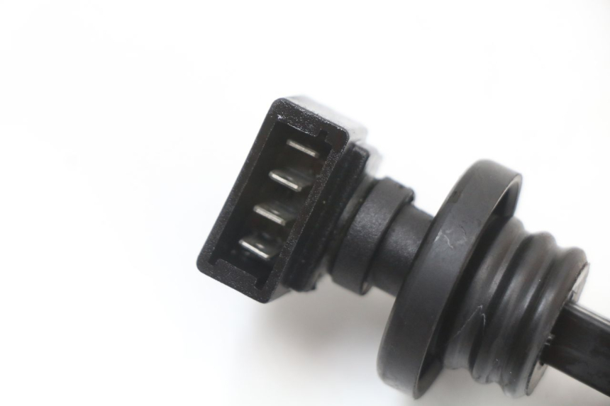 photo de INDICADOR DE NIVEL DE ACEITE PIAGGIO VESPA S 2T 50 (2007 - 2014) - Zoom estado de uso