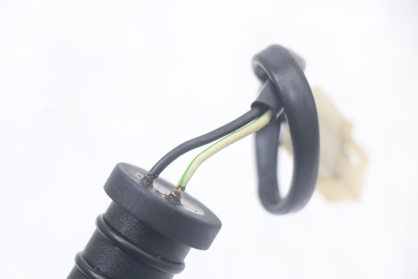 photo de INDICADOR DE NIVEL DE ACEITE PEUGEOT XP6 50 (1997 - 2003) - Zoom estado de uso