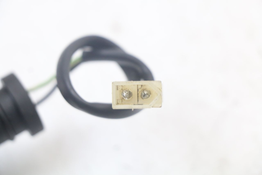 photo de INDICADOR DE NIVEL DE ACEITE PEUGEOT XP6 50 (1997 - 2003) - Primer plano técnico