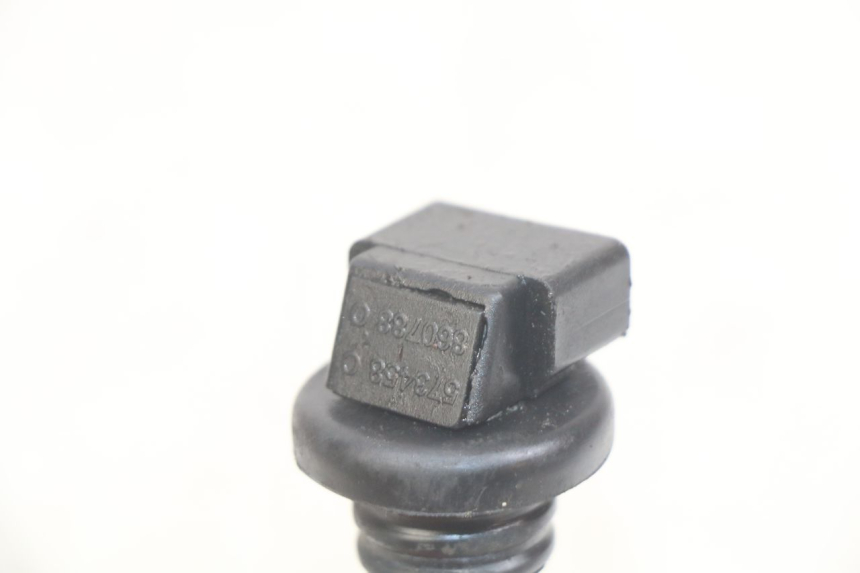 photo de INDICADOR DE NIVEL DE ACEITE PIAGGIO ZIP 2T 50 (2009 - 2019) - Detalle de la pieza