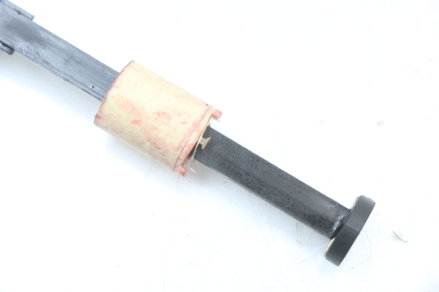 photo de INDICADOR DE NIVEL DE ACEITE PIAGGIO ZIP 2T 50 (2009 - 2019) - Primer plano técnico