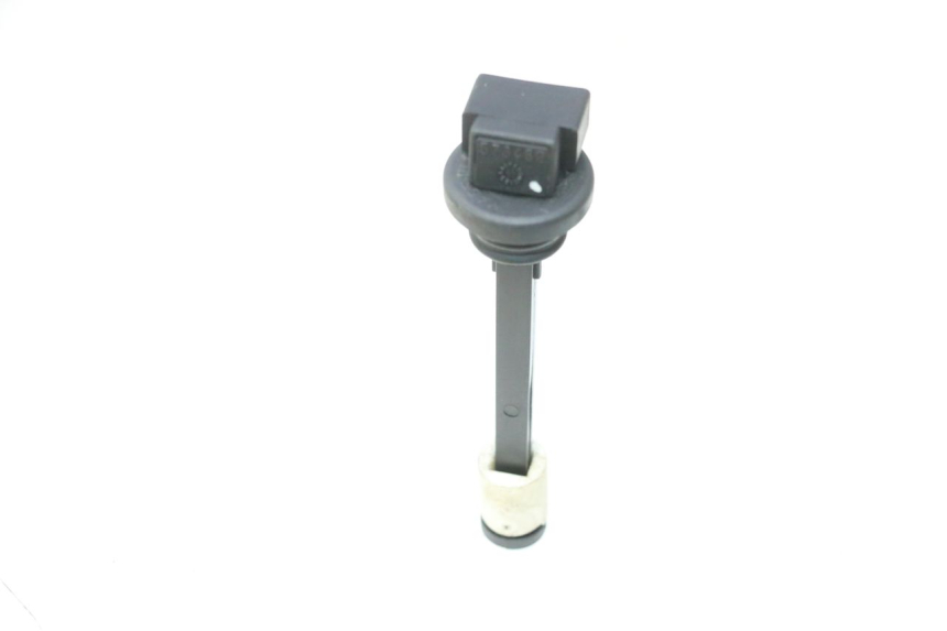 photo de INDICADOR DE NIVEL DE ACEITE PIAGGIO ZIP 2T 50 (2009 - 2019) - Otra perspectiva