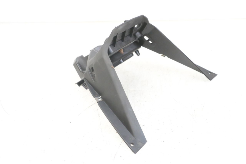 photo de UNIóN DE CARENADO TRASERO. KYMCO AGILITY 4T 50 (2018 - 2022) - Detalle de la pieza