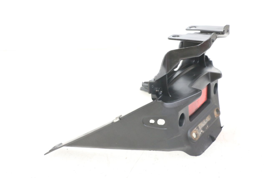 photo de UNIóN DE CARENADO TRASERO. KYMCO AGILITY 4T 50 (2018 - 2022) - Primer plano técnico