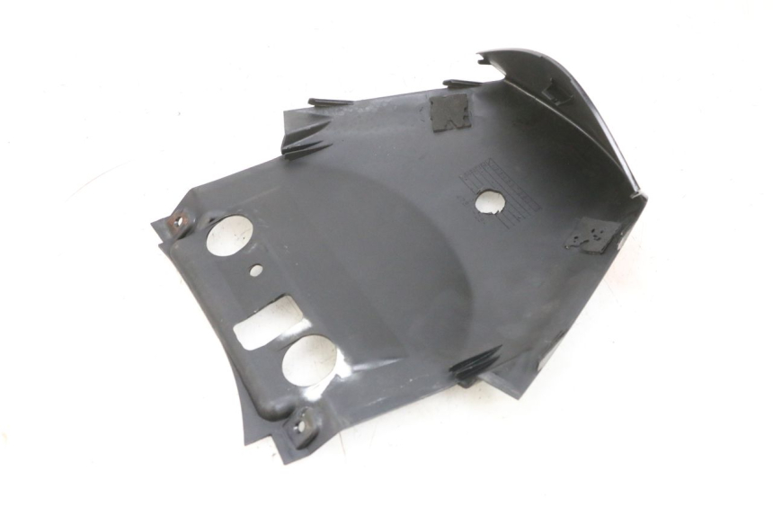 photo de UNIóN DE CARENADO TRASERO. SUZUKI BURGMAN 125 (2007 - 2014) - Zoom estado de uso