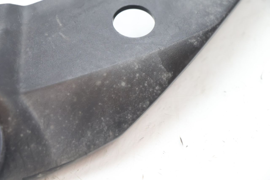 photo de CARENADO TRASERO CONEXION BMW C SPORT 650 (2015 - 2021) - Primer plano técnico