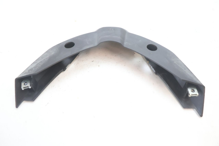 photo de CARENADO TRASERO CONEXION BMW C SPORT 650 (2015 - 2021) - Detalles de los puntos de fijación