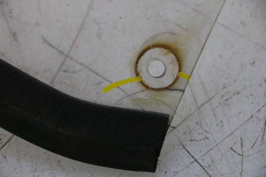 photo de JUNTA DE CARENAJE TRASERO BMW C1 125 (2000 - 2003) - Zoom sobre los componentes