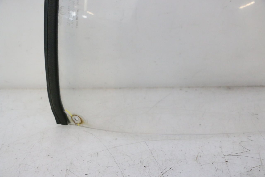photo de JUNTA DE CARENAJE TRASERO BMW C1 125 (2000 - 2003) - Enfoque en la estructura