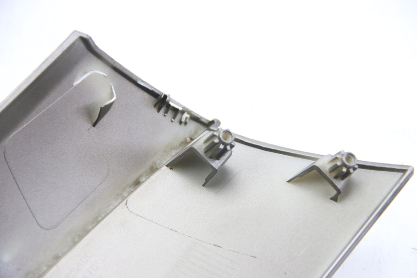 photo de UNIóN DE CARENADO TRASERO. PEUGEOT CITYSTAR 125 (2011 - 2017) - Recambio usado revisado