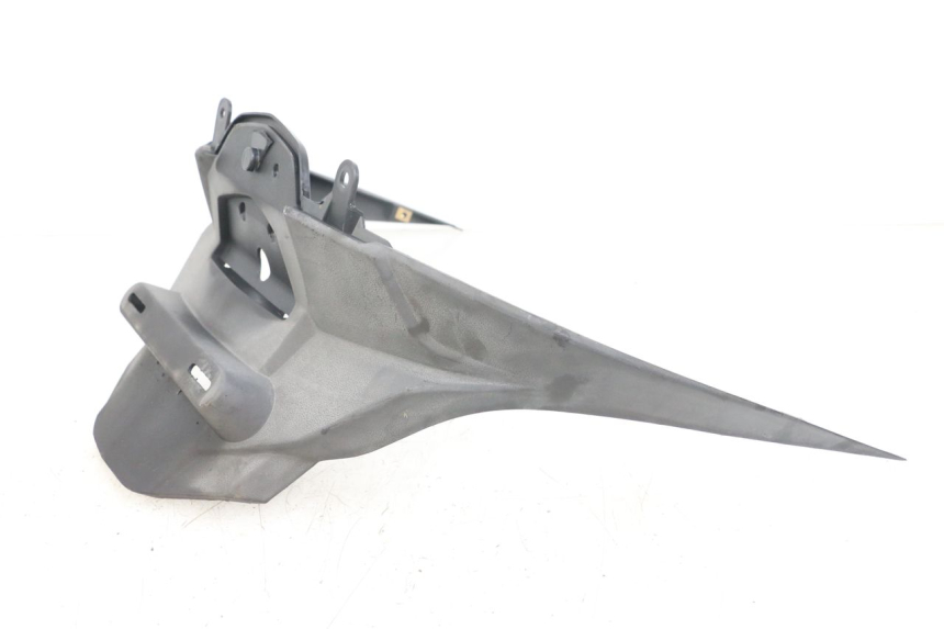 photo de Unión de carenado trasero KYMCO DINK STREET ABS 125 (2011 - 2018) - Otra perspectiva