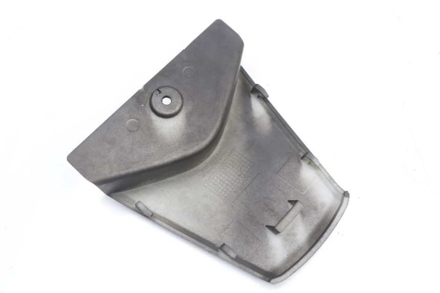 photo de CARENADO TRASERO CONEXION LONGJIA EASY MAX 125 (2020 - 2024) - Detalle de la pieza