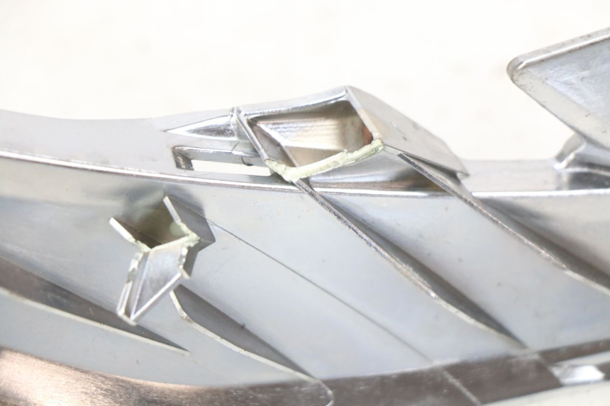 photo de UNIóN DE CARENADO TRASERO. YAMAHA D'ELIGHT DELIGHT 115 (2013 - 2017) - Otra perspectiva