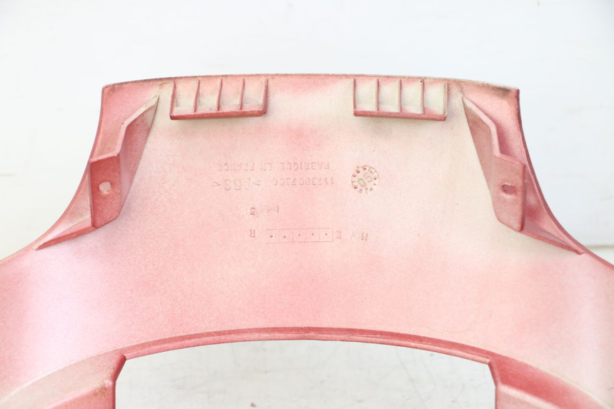 photo de CARENADO TRASERO CONEXION PEUGEOT ELYSTAR 125 (2002 - 2007) - Primer plano técnico