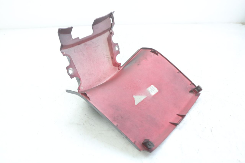 photo de JUNTA DE CARENAJE TRASERO HONDA FES PANTHEON 2T 125 (1998 - 2002) - Primer plano técnico