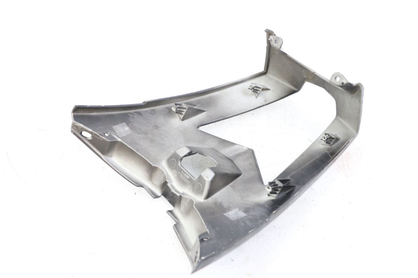 photo de CARENADO TRASERO CONEXION PEUGEOT GEOPOLIS RS 125 (2007 - 2009) - Detalle de la pieza