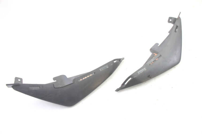 photo de CARENADO TRASERO CONEXION SUZUKI GSR 750 (2011 - 2017) - Otra perspectiva