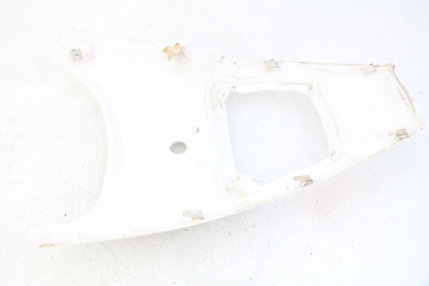 photo de JUNTA DE CARENAJE TRASERO JM MOTORS GT LINE 4T 50 (2021 - 2023) - Otra perspectiva