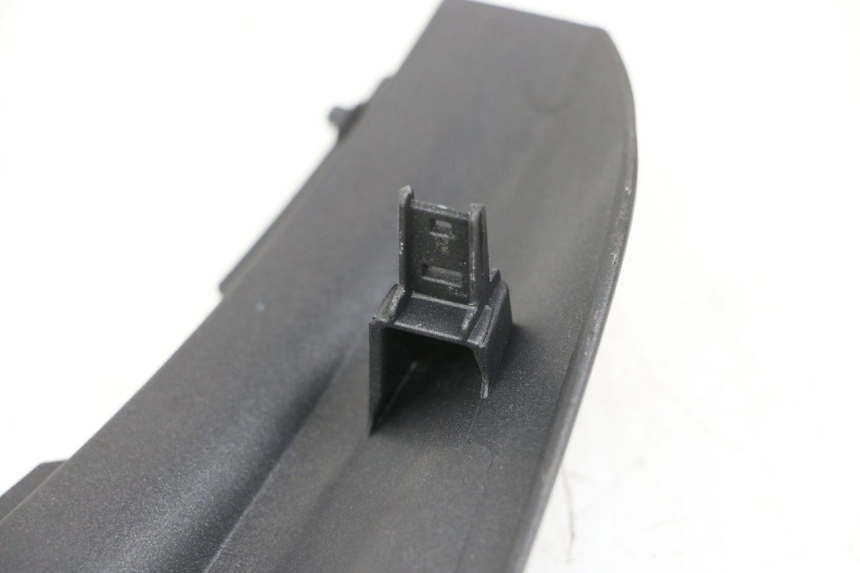 photo de CARENADO TRASERO CONEXION HONDA PCX (JF57/JF64) 125 (2014 - 2018) - Zoom estado de uso