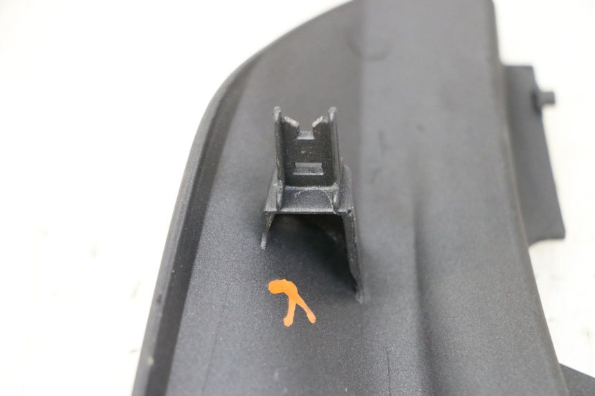 photo de CARENADO TRASERO CONEXION HONDA PCX (JF57/JF64) 125 (2014 - 2018) - Otra perspectiva