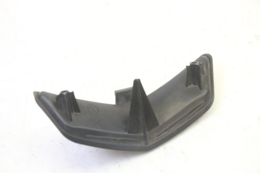 photo de CARENADO TRASERO CONEXION BAJO QUADRO 4 4D 350 (2015 - 2018) - Zoom estado de uso