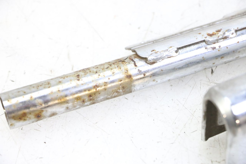 photo de CARENADO TRASERO CONEXION BAJO HYOSUNG GV AQUILA 125 (2000 - 2009) - Vista general del producto